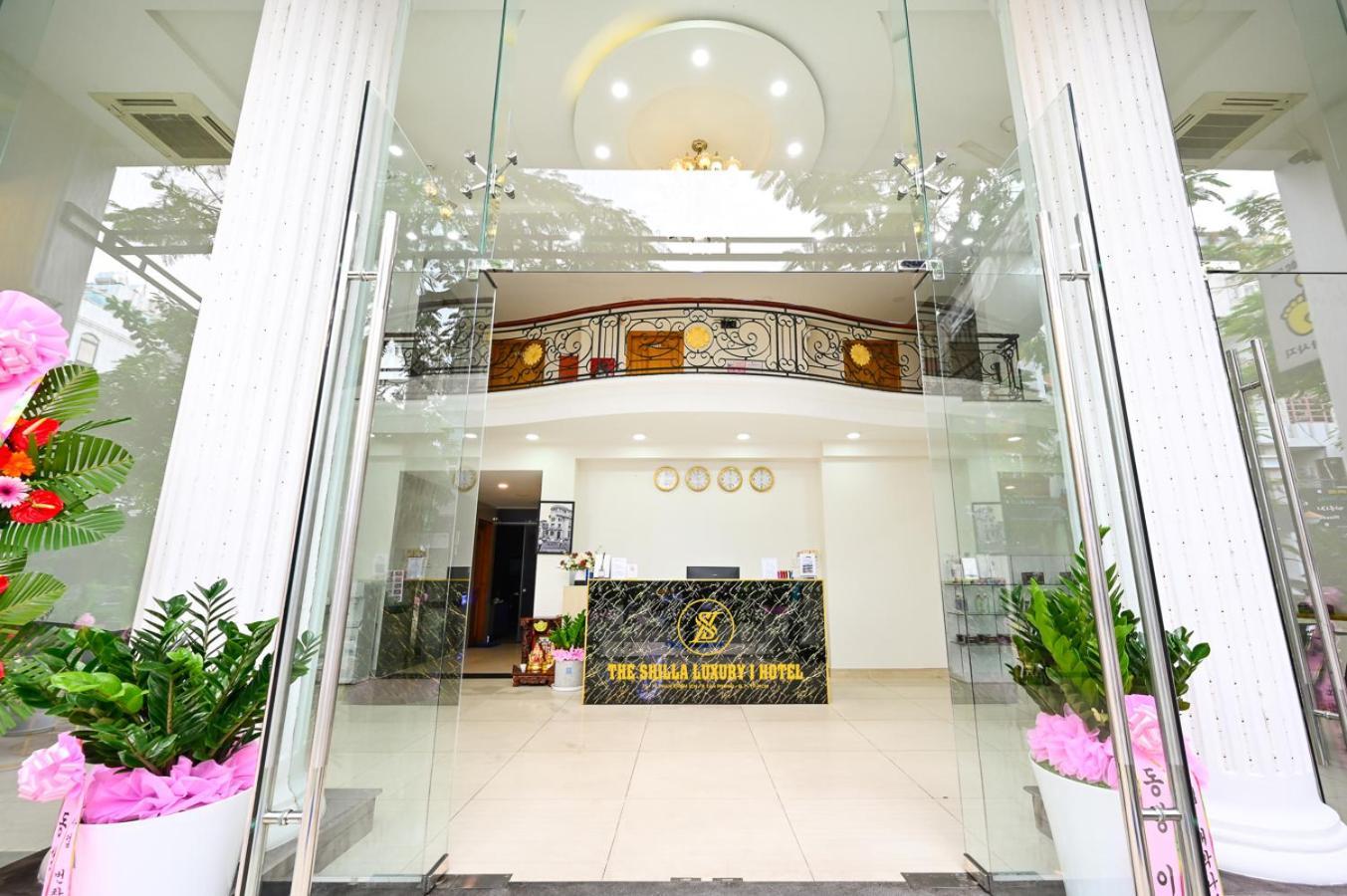 The Shilla Luxury I Phu My Hung 2*