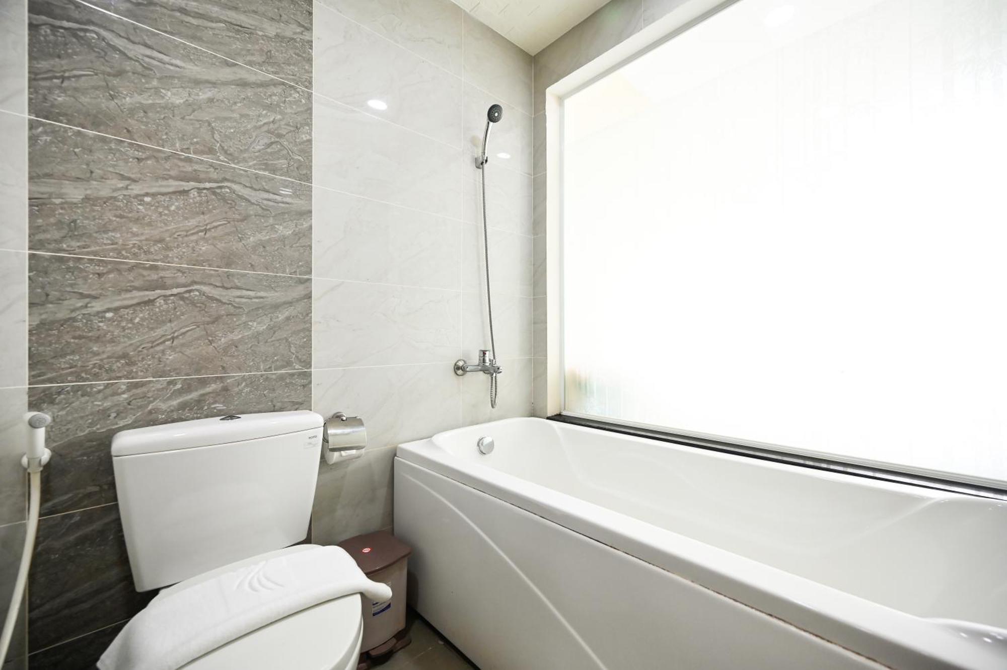 Hotel The Shilla Luxury I Phu My Hung 2*